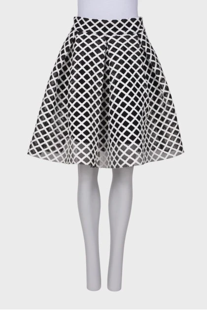 Черно-белая юбка с геометричным узором 