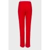 Красные брюки с карманами 