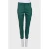 Классические брюки зеленого цвета 