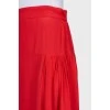 Красная юбка свободного кроя 