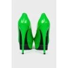 Лакові зелені туфлі