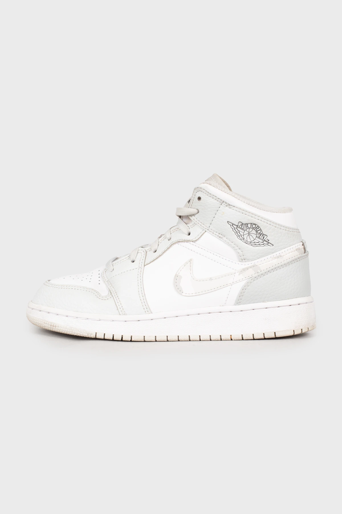 Grey camo jordan 1 sales