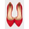 Червоні туфлі-човники із замші
