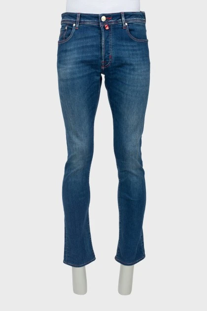 Мужские джинсы темно-синего цвета 