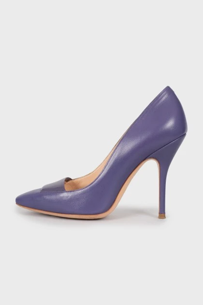 Кожаные туфли фиолетового цвета
