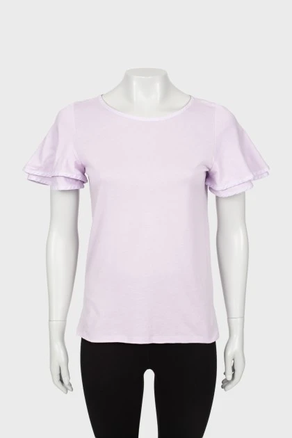 Фиолетовая футболка с оборками на рукавах