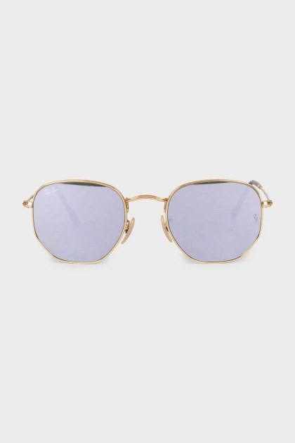 Золотистые солнцезащитные очки с зеркальными линзами