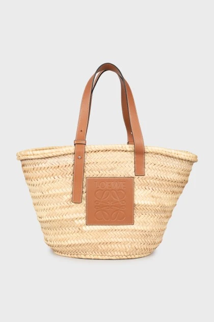 Плетеная сумка с логотипом бренда