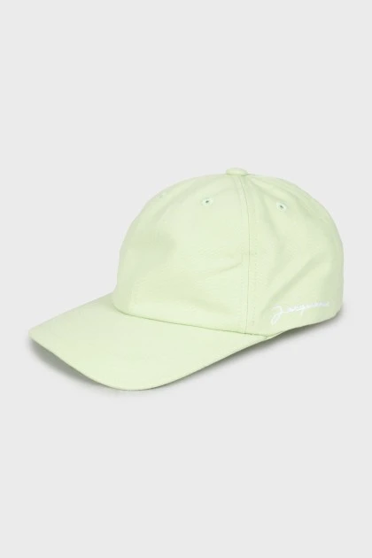 Светло-зеленая кепка с биркой 