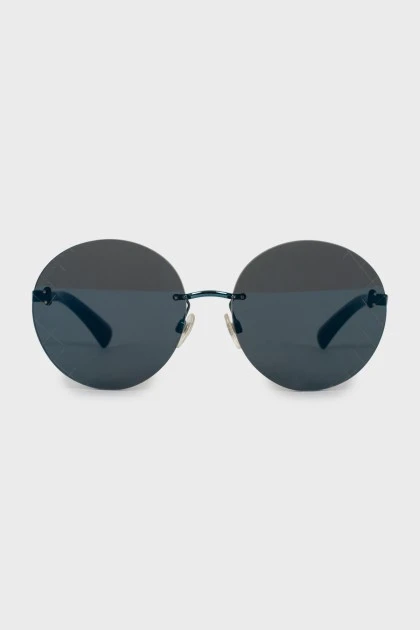 Cолнцезащитные очки темно-синего цвета