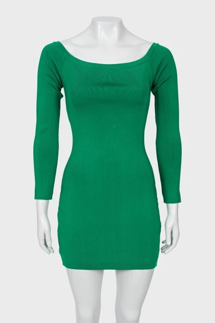 Облегающее платье зеленого цвета
