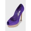 Замшеві туфлі фіолетового кольору