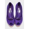 Замшеві туфлі фіолетового кольору