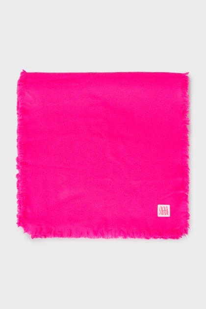 Розовый шарф с бахромой