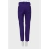 Зауженные брюки фиолетового цвета