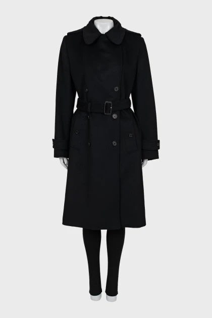 Двубортное черное пальто с поясом