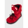 Утепленные ботинки красного цвета