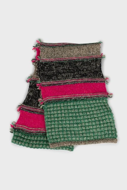 Вязаный шарф комбинированного цвета