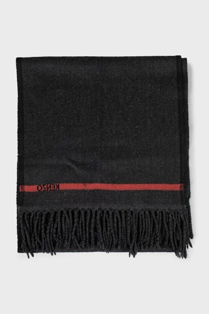 Шерстяной шарф черного цвета