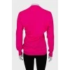 Рожевий пуловер з V-подібним вирізом