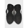 Черные утепленные кроссовки из кожи