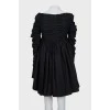 Чорна сукня міні з драпіруванням