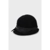 Черная шляпа с коротким ворсом