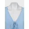 Голубая блуза с завязками