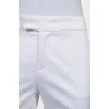 Зауженные белые брюки со стрелками