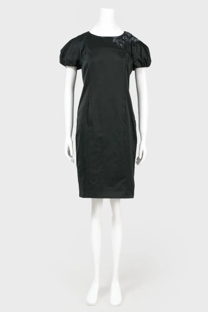 Чёрное атласное платье-миди 