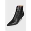 Кожаные ботильоны kitten heel