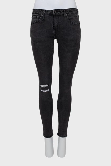 Джинси skinny fit декоровані вишивкою