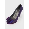 Замшевые фиолетовые туфли на шпильке