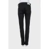 Чорні джинси tapered fit