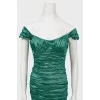 Коктейльное зеленое платье в складку