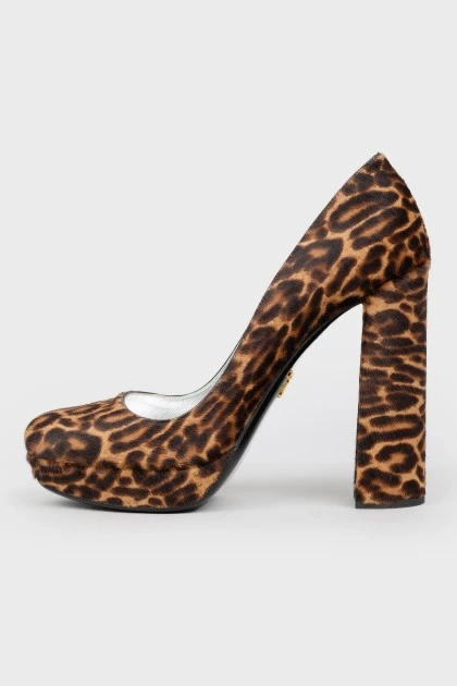 Туфли в леопардовый принт на высоком каблуке