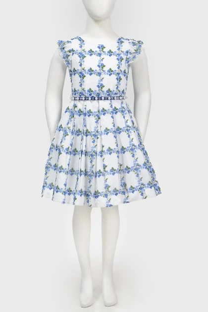 Белое платье в голубой цветочный узор