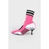 Туфлі-шкарпетки рожевого кольору з биркою