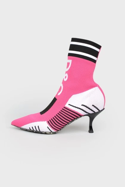 Туфли-носки розового цвета с биркой