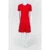 Красное платье с заниженной талией