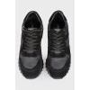 Черные мужские кроссовки с биркой