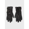 Чорні шкіряні рукавички з металевими вставками