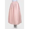 Розовая удлиненная юбка