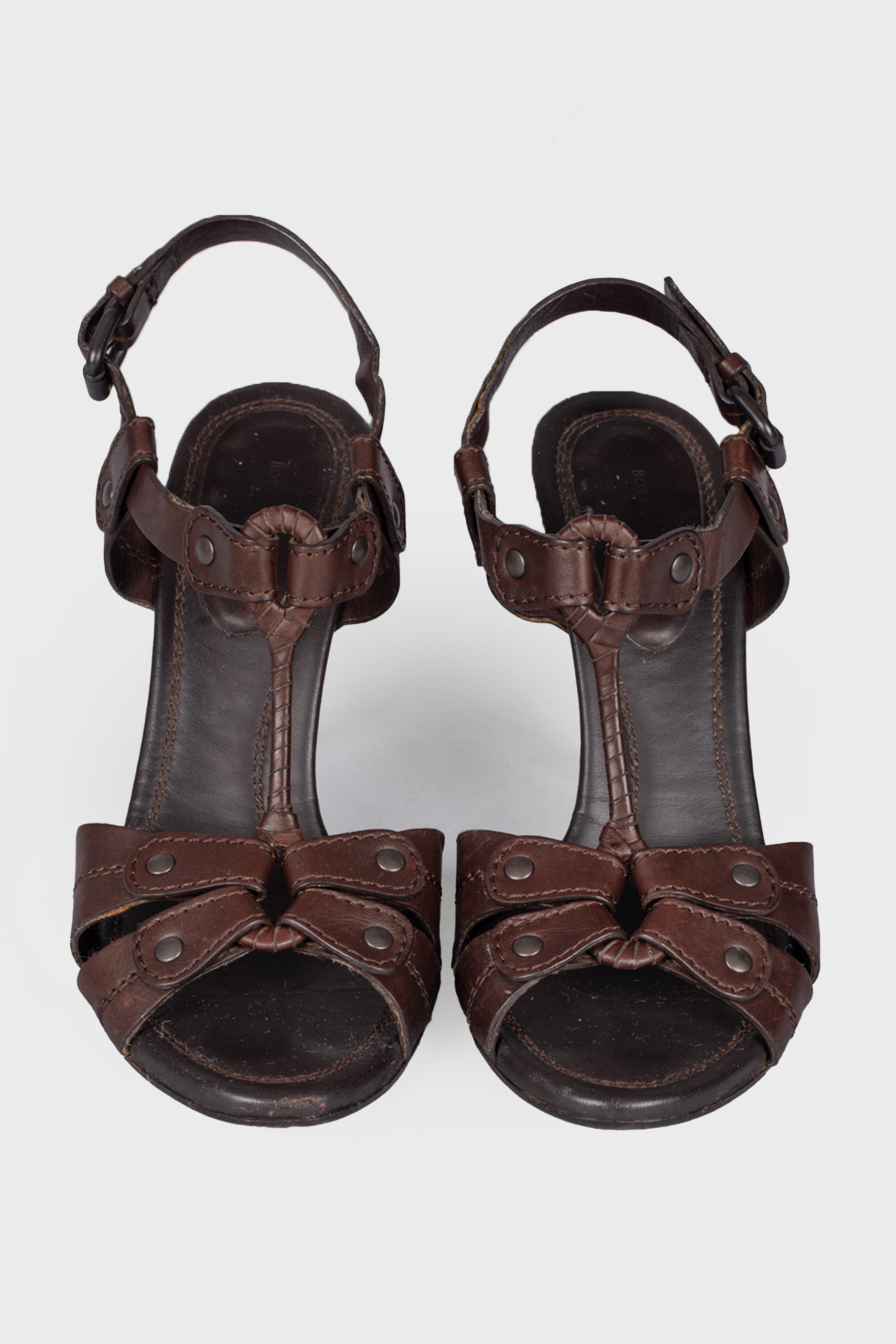 

Кожаные босоножки с заклепками Bottega Veneta