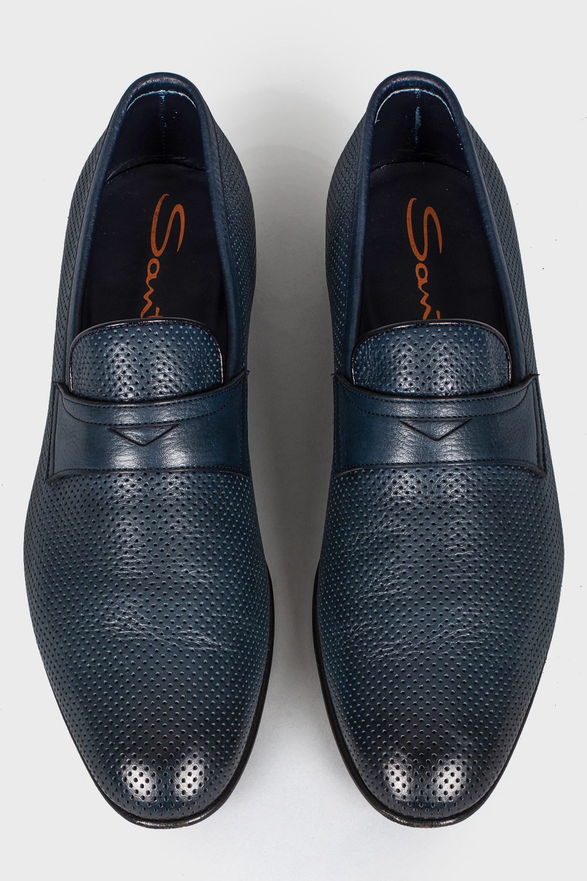 

Синие мужские туфли с перфорацией Santoni, Синий